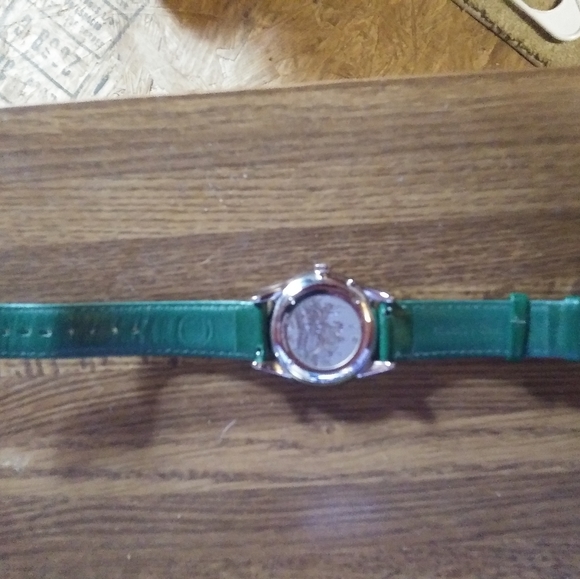 Watch - Picture 6 of 10